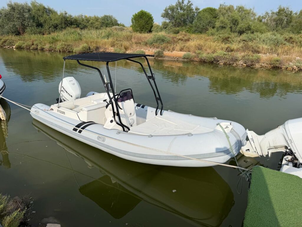 Location bateau Semi-Rigide A20 à Palavas-les-Flots, Carnon et Montpellier 03